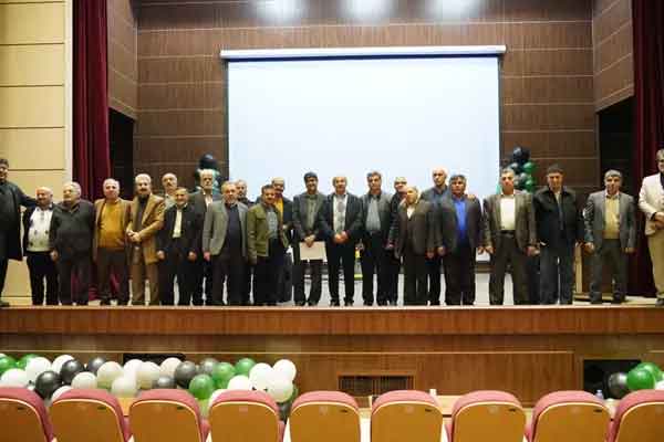 گرامیداشت میلاد امام علی(ع) برای کارکنان شرکت عمران